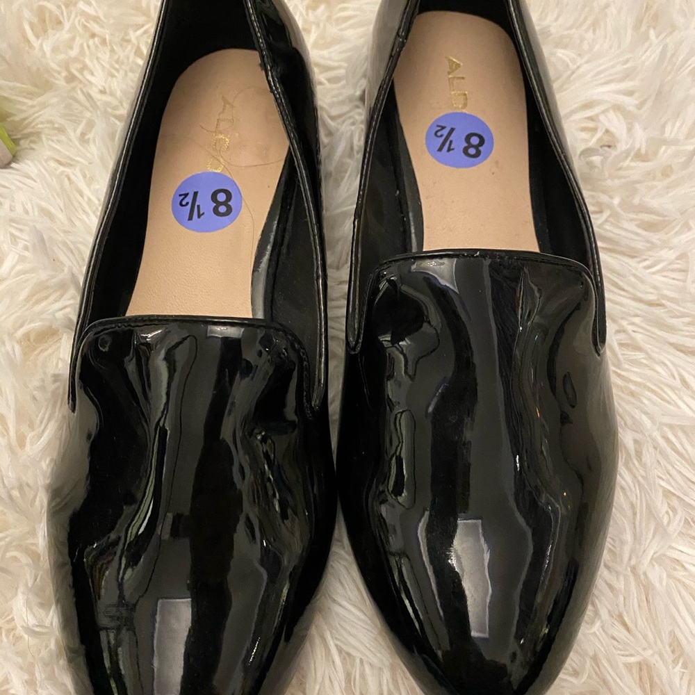 Aldo diamond flats